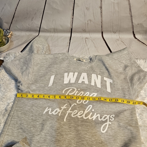 Wound‎ Up I Want Pizza Not Feelings Graphic Sweatshirt Crewneck Gray SZ MEDIUM - Picture 6 of 10